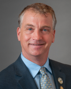 Headshot of Tom Lamar